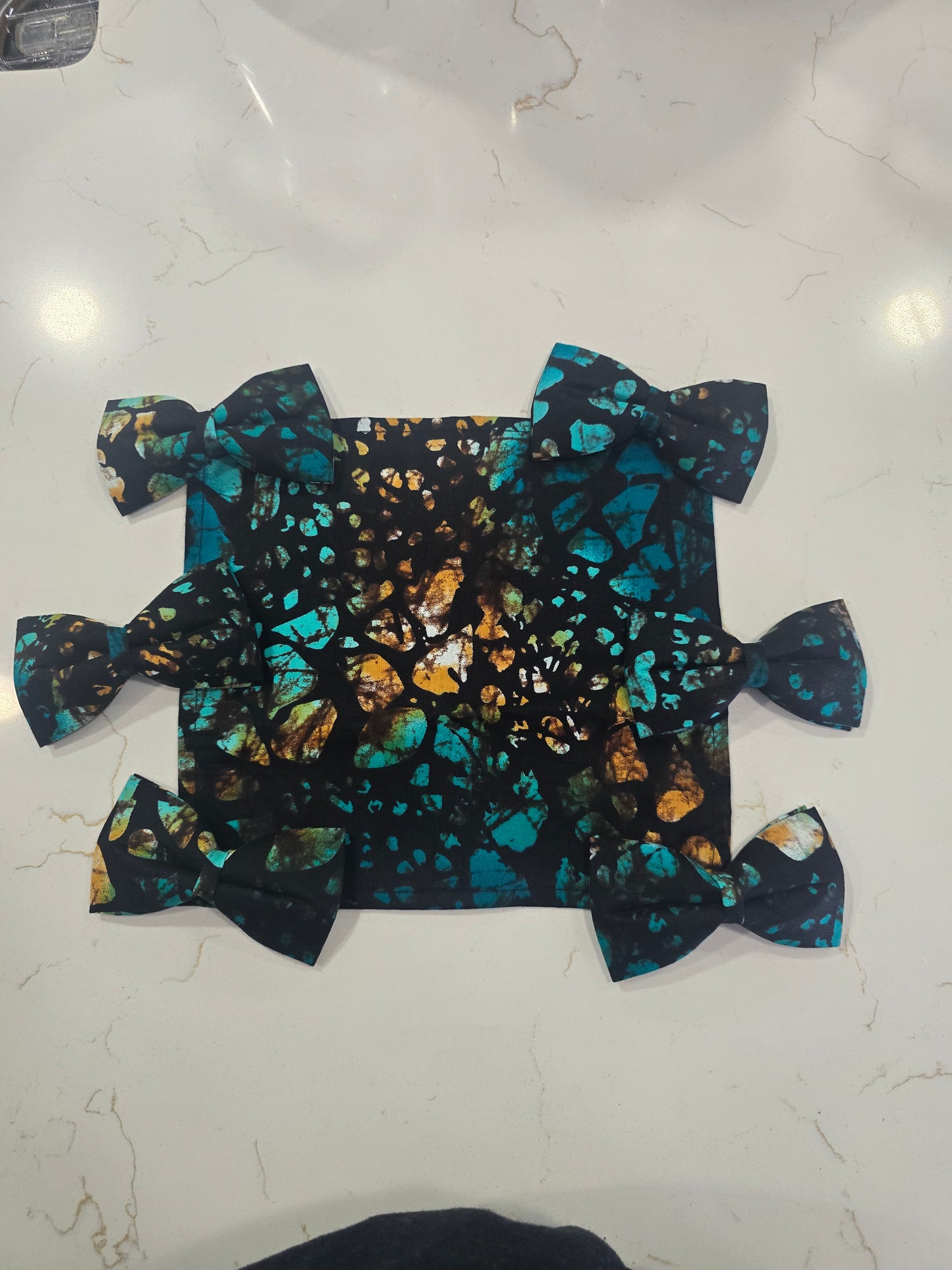 Turquoise Brown Splash